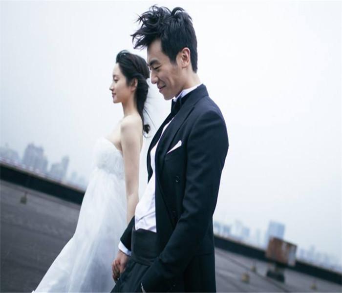 一个女人约各种男人挣钱,她这样下去会怎样呢?知识星球——专注知识分享与传递